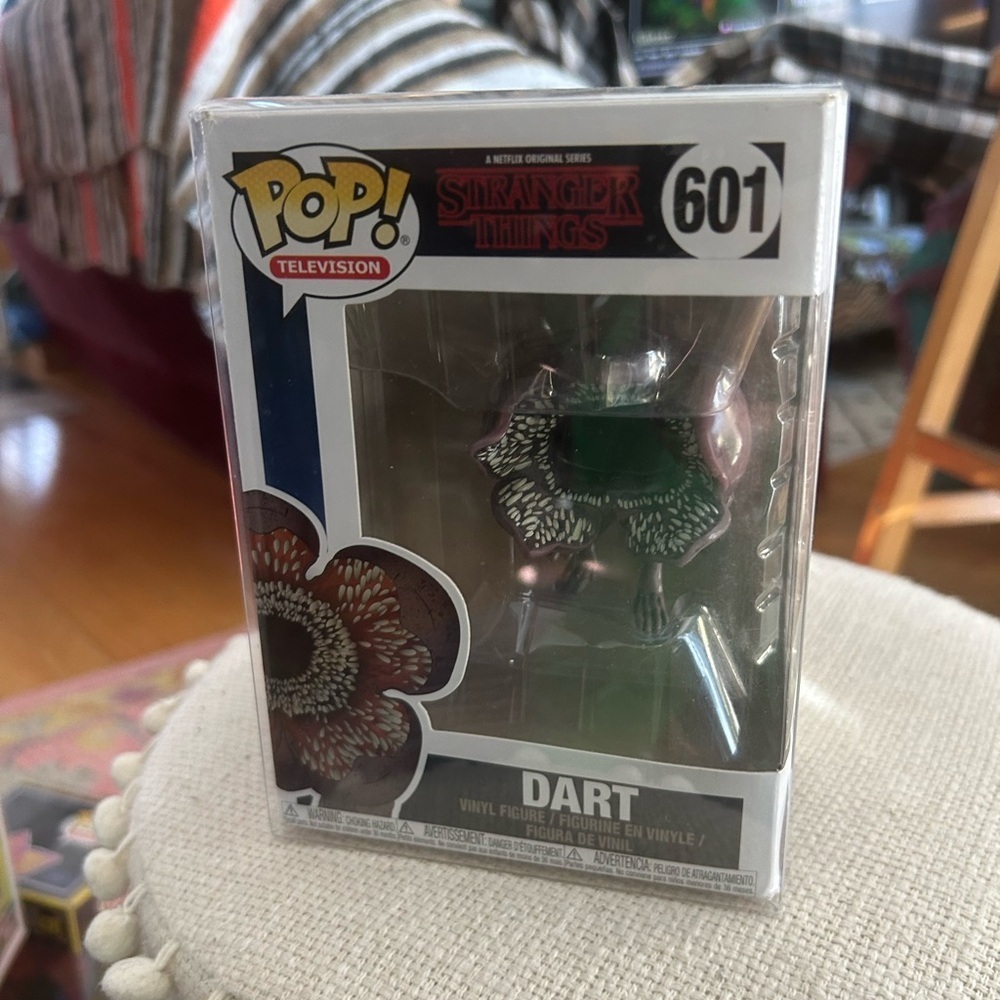 Funko Pop! Vinyl: Stranger Things - Demogorgon (Dart) #601 - Picture 5 of 8